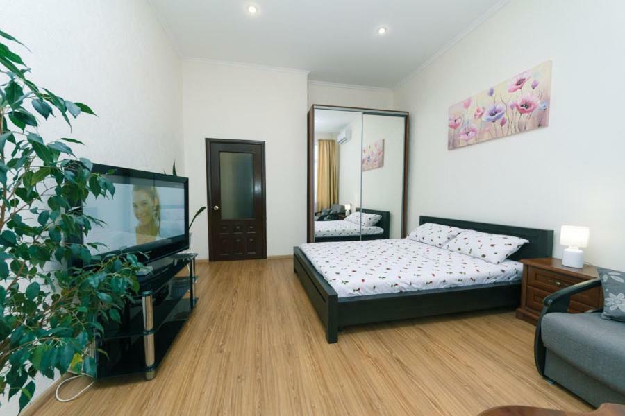 Apartment On Saksahanskoho Street Kiev Luaran gambar